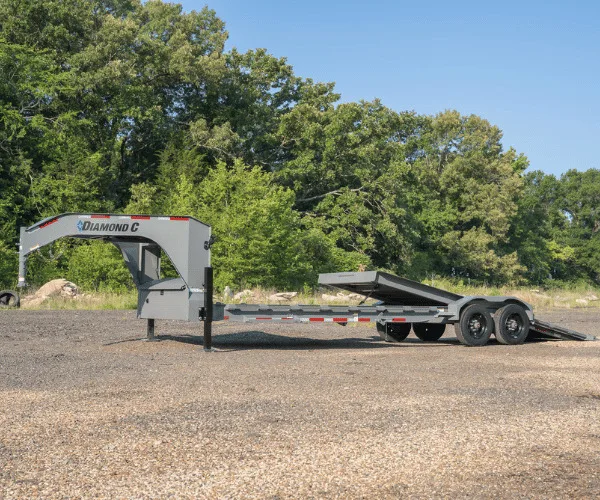 When to Pick a Gooseneck Trailer: Exploring the Pros and Cons